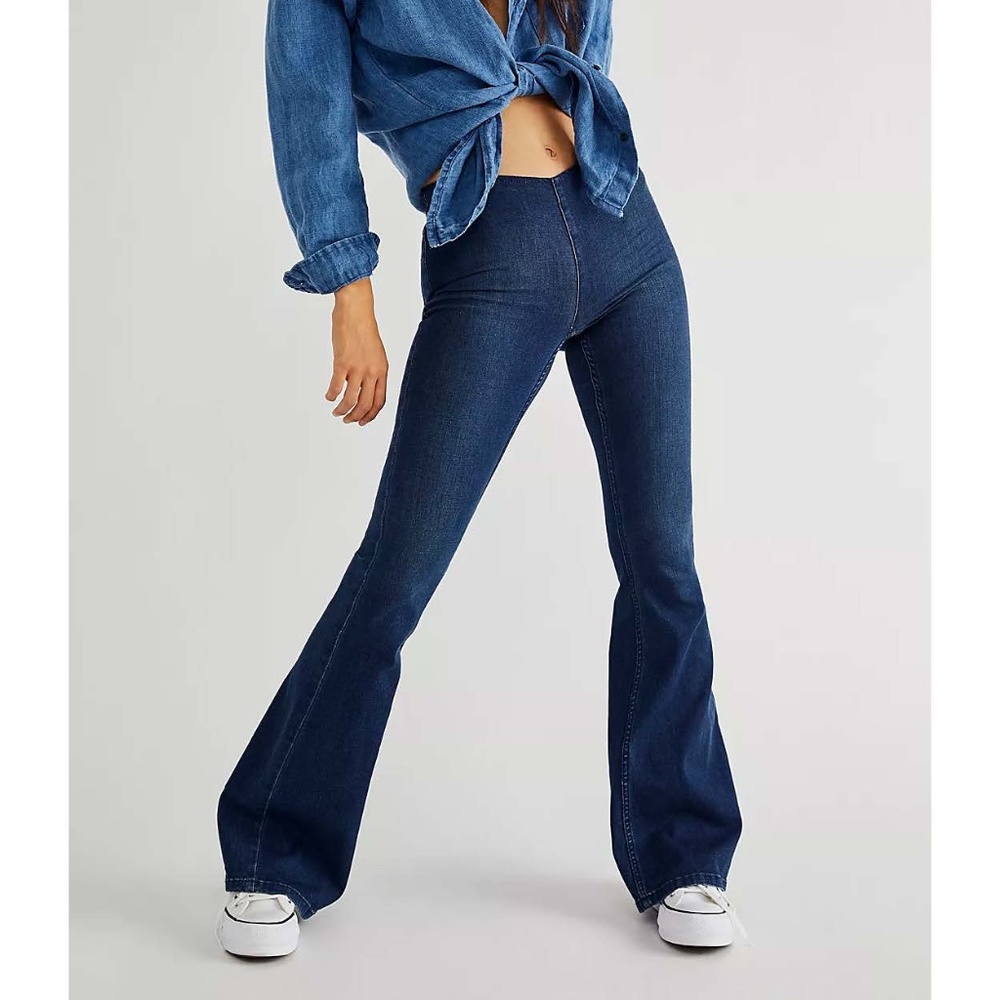 Free People NWT Penny Pull-On Flare Jeans, Size 28